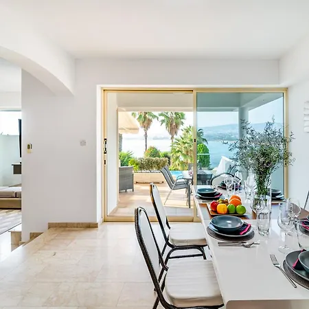 Front Blu By Ezoria Coral Bay