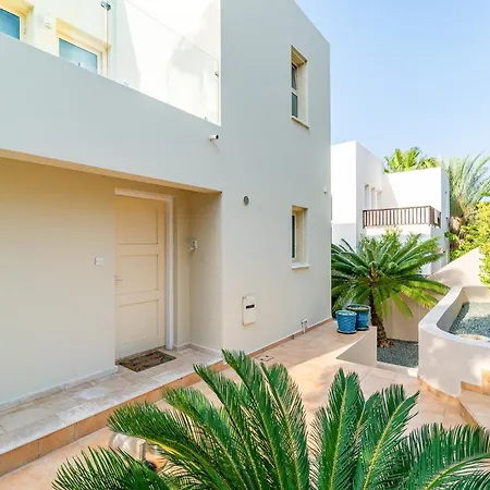 Front Blu By Ezoria Villa *