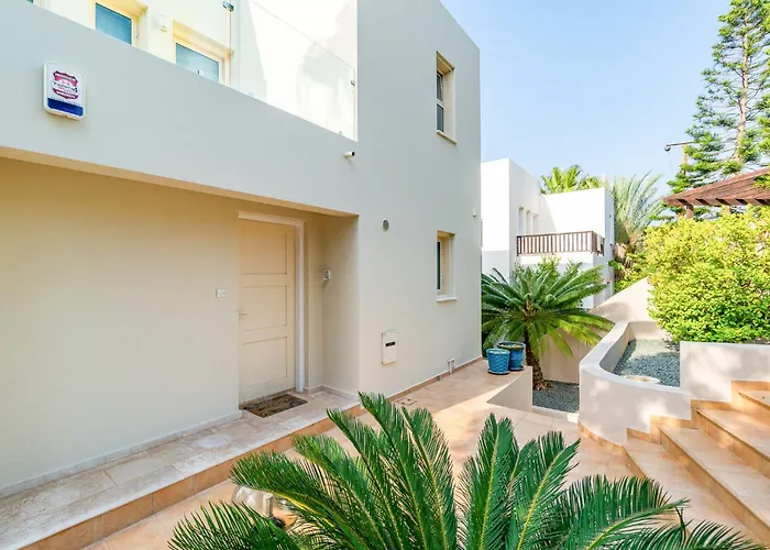 Front Blu By Ezoria 빌라 *